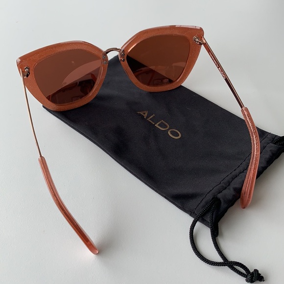 ALDO Mirror Sunglasses - Picture 4 of 7